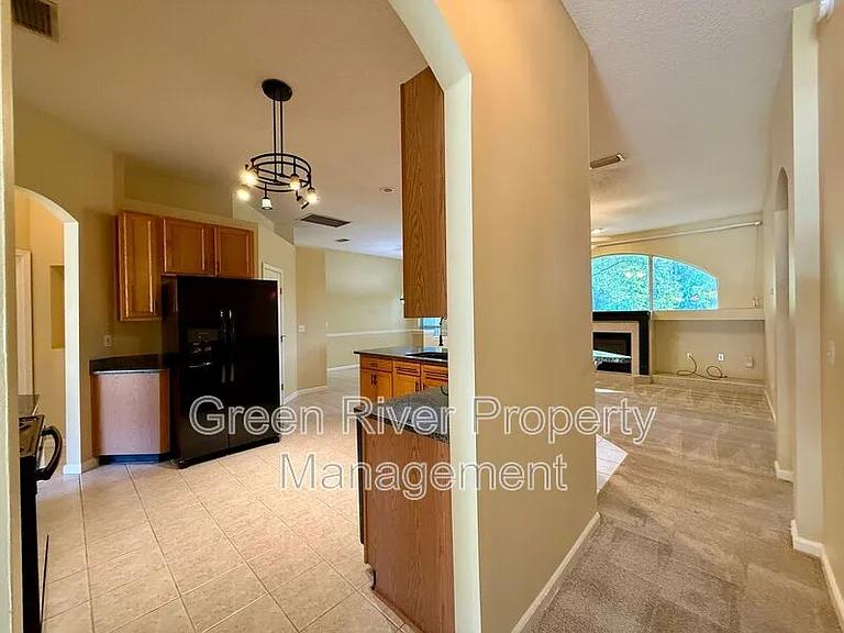 8716 Canopy Oaks Dr — Photo 10