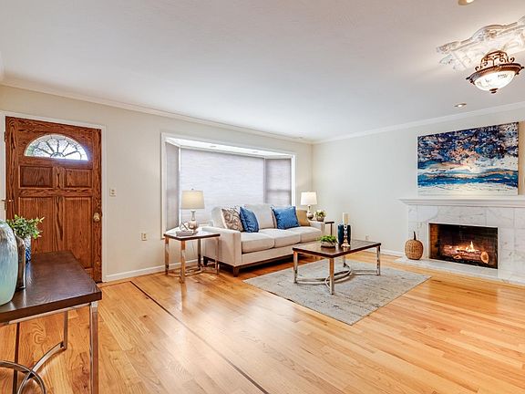 5th image of 1237 Carrie Lee Way