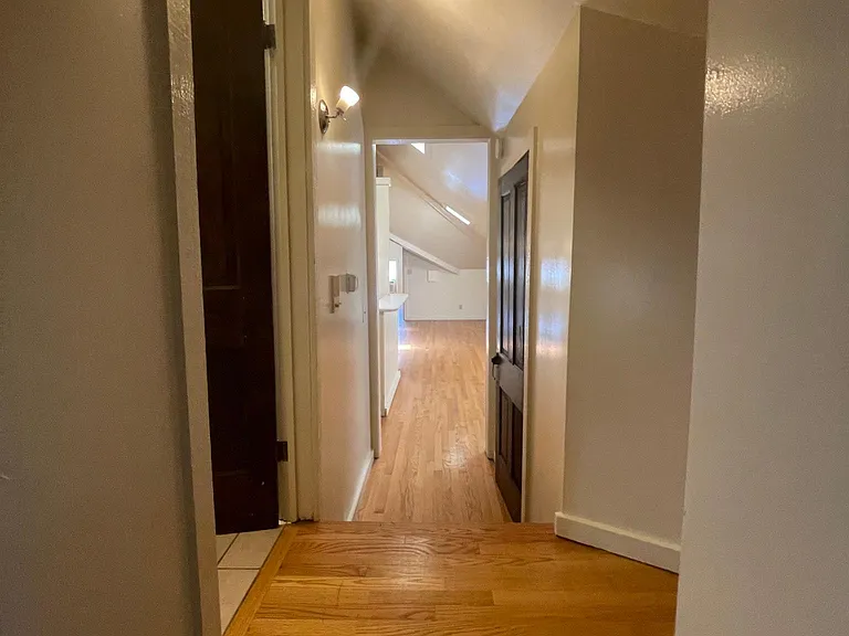 827 W Wayne St #3 — Photo 11