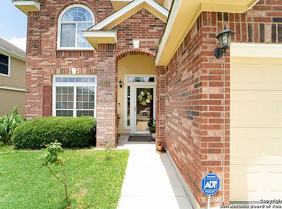 4th image of 26131 Meadowlark Bay