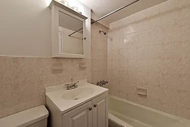 Rented by LEE & ASSOCIATES NYC RESIDENTIAL LLC