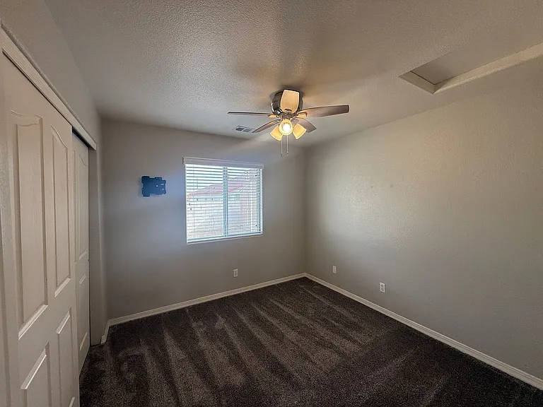 2843 Phoenix Ave — Photo 5