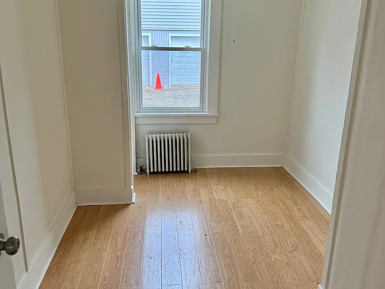 67-69 Glenwood Ave #67 — Photo 6