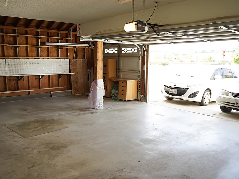 10305 Parkdale Ave — Photo 14