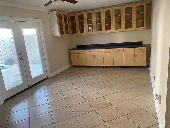 3rd image of 5574 New Colony Dr