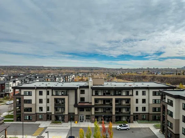 80 W Greenbriar Pl NW #1410, Calgary, AB T3B 6J4