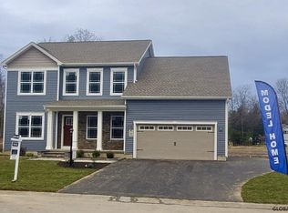 24 Preserve Way, Colonie, NY 12304