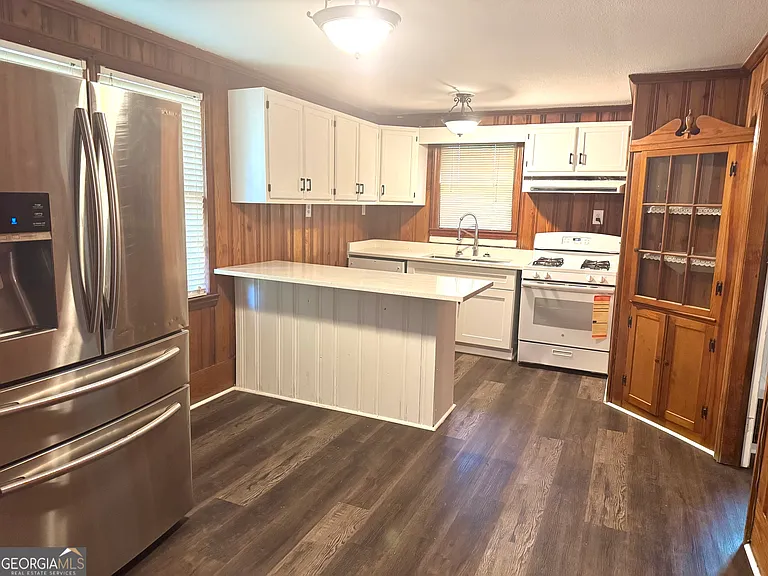 15 Casey St — Photo 3