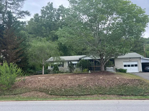 211 N Main St, Weaverville, NC 28787