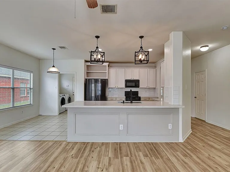 18211 Fairview Valley Ct — Photo 3