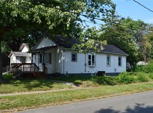 802 E 28th St, Des Moines, IA 50317