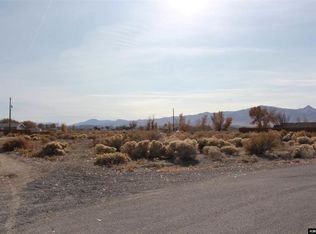 17 Calico Hills Ln, Yerington, NV 89447