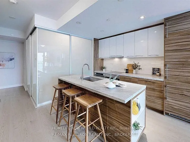 488 University Ave #3101 — Photo 35