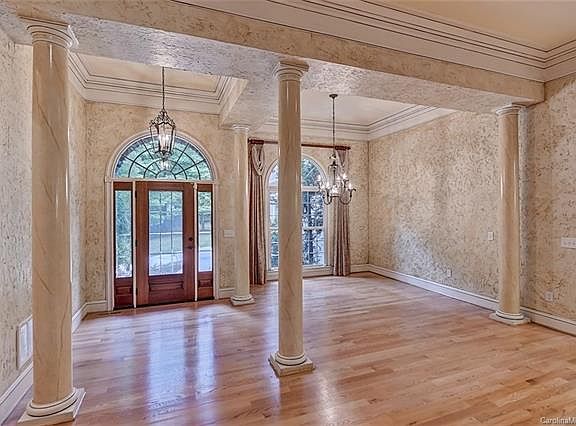 4th image of 8914 Hillstone Ct