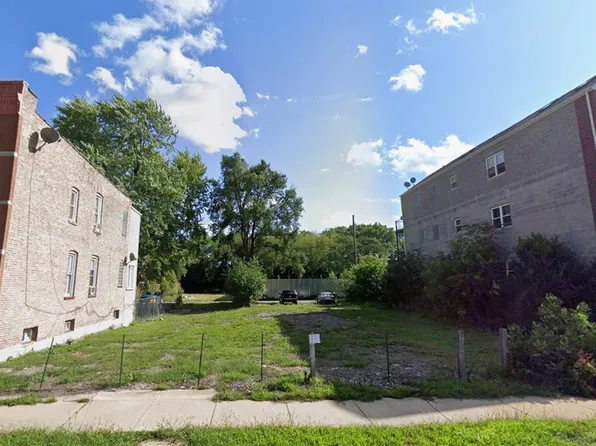 2917 W Arthington St, Chicago, IL 60612