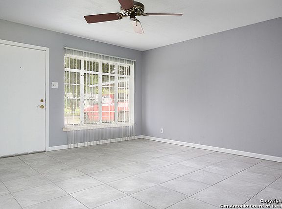3rd image of 349 Leonidas Dr
