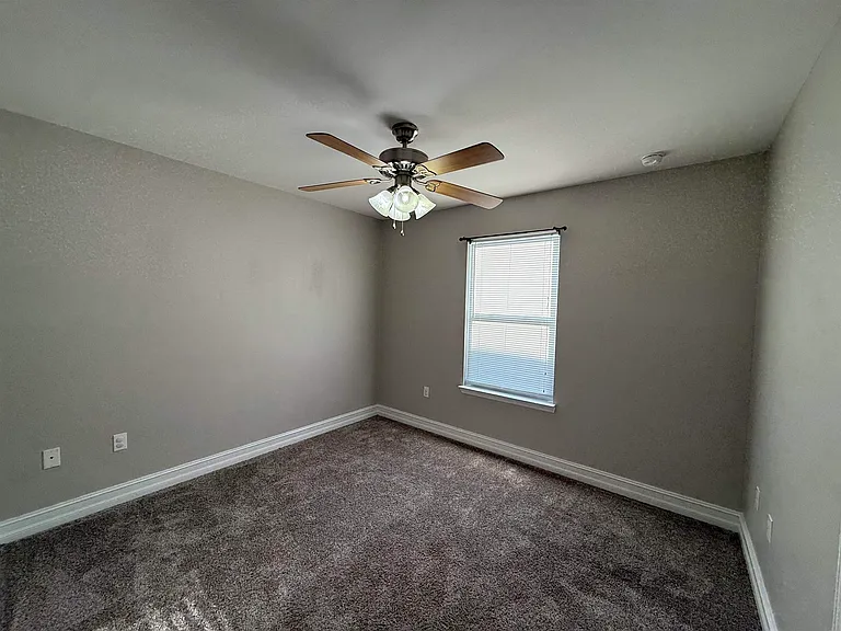 37 Cochise St — Photo 11