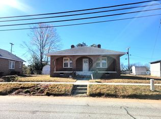 412 Kirksey Dr W, Greenwood, SC 29646