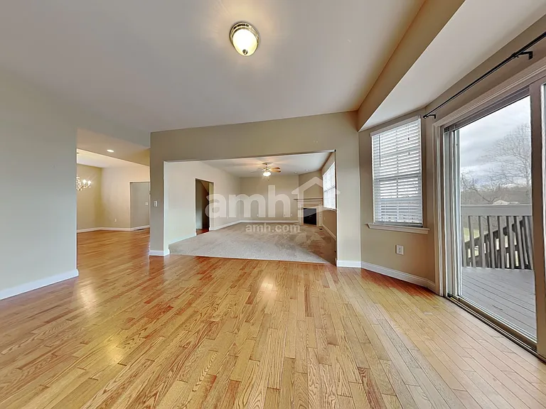 4455 Hackberry Ct — Photo 4