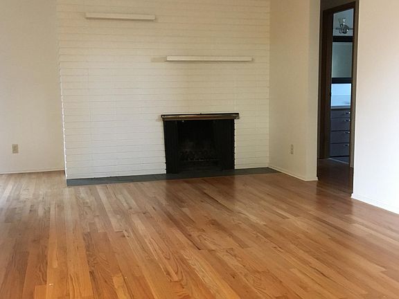 5th image of 1521 NW 65th St #8