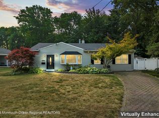 11 Stephen St, Hazlet, NJ 07730