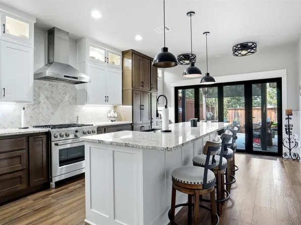 905 Mary Dr, Hurst, TX 76053