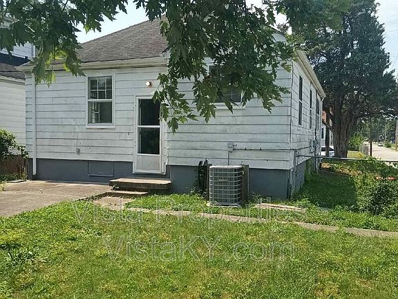 3rd image of 401 S 40th St