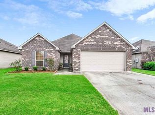 11585 Mary Lee Dr, Denham Springs, LA 70726