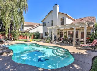 8968 Sierra Nevada Way, Elk Grove, CA 95624