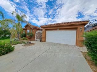7744 N Santa Fe Ave, Fresno, CA 93722