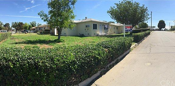 5th image of 17260 Valencia Ave