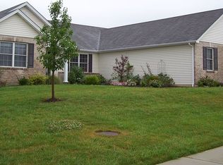1050 Highland Estates Dr, Wentzville, MO 63385