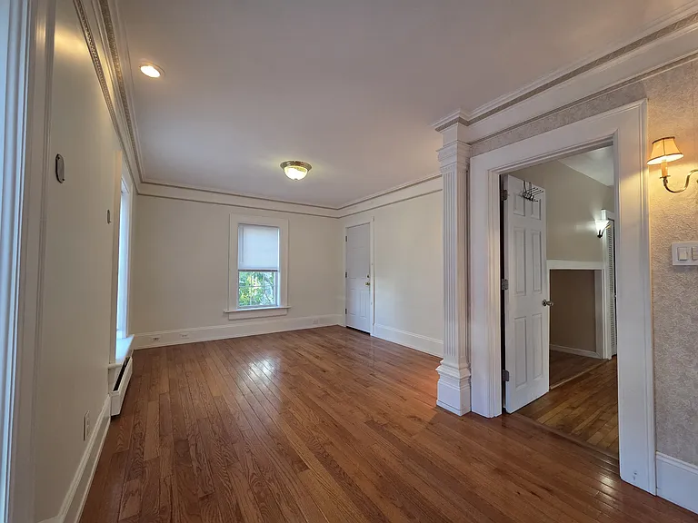 85 Pierce St — Photo 9