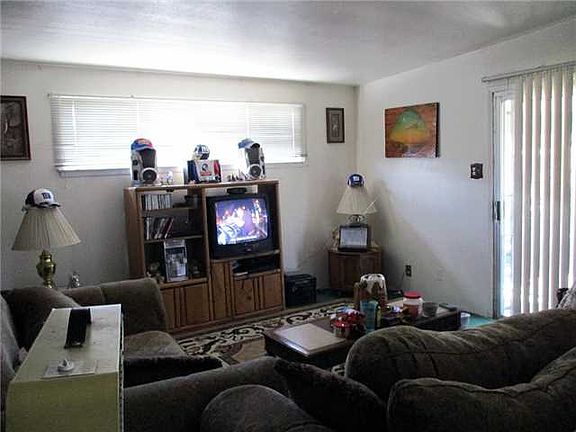 2nd image of 10025 Imperial St