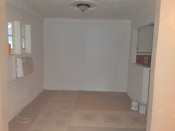 3rd image of 319A Taylor Ave
