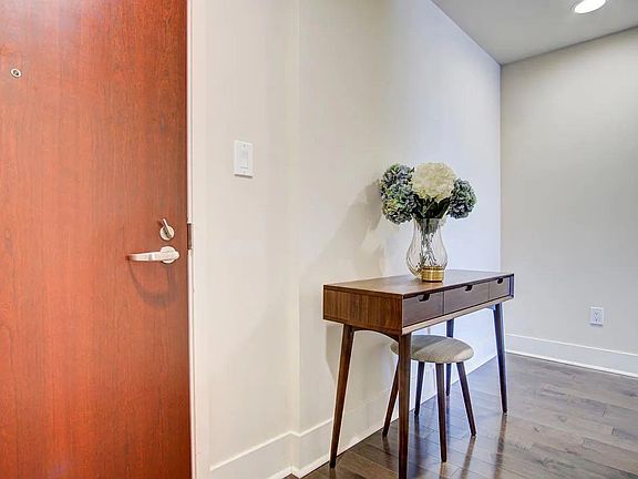 3rd image of 88 E San Fernando St Unit 1406