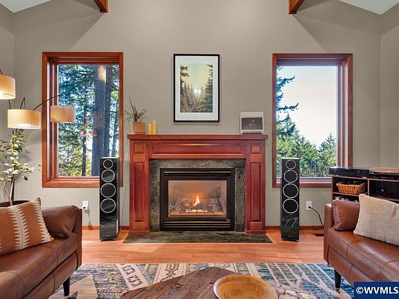 5th image of 6635 NW Niagara Pl