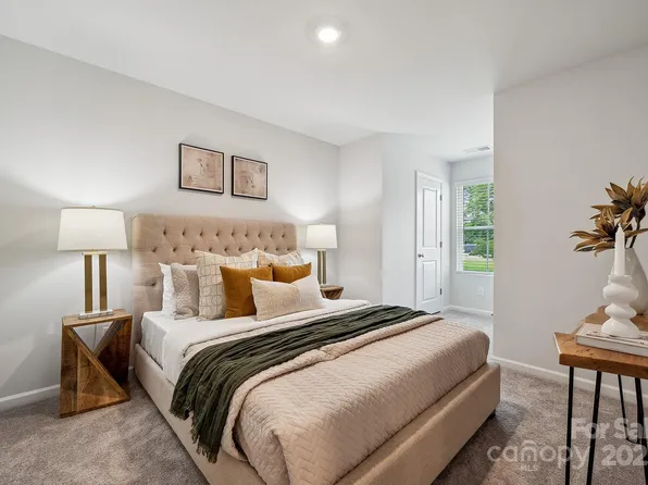 4724 Lakeview Rd Unit 13, Charlotte, NC 28216