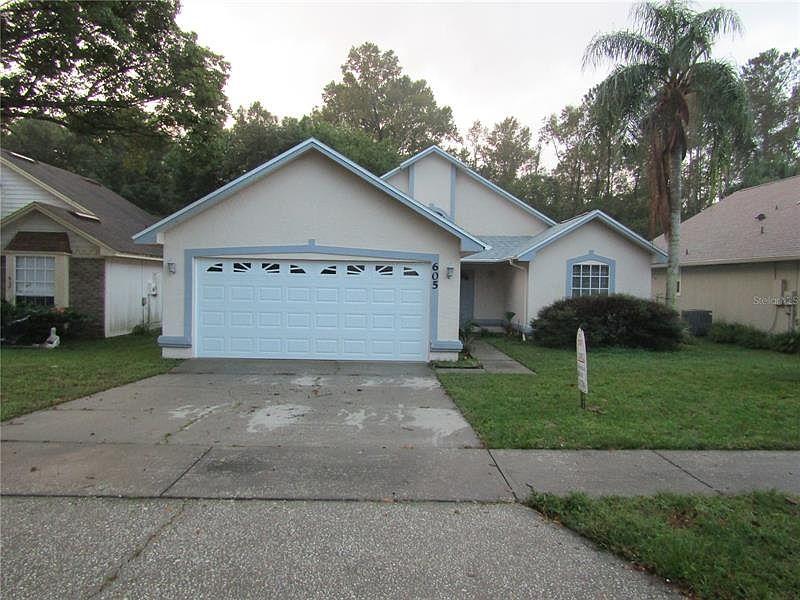1st image of 605 Remington Oak Dr