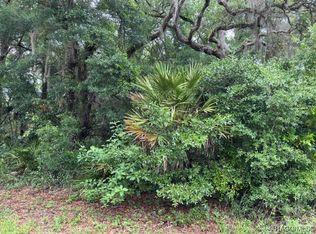 9657 W Gardeners Ln, Crystal River, FL 34428