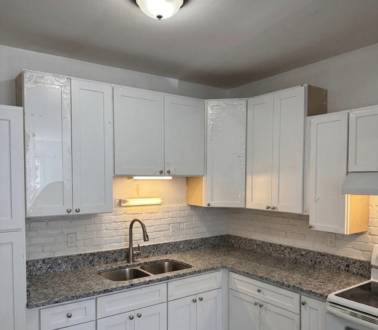 15 Donna Dr — Photo 4