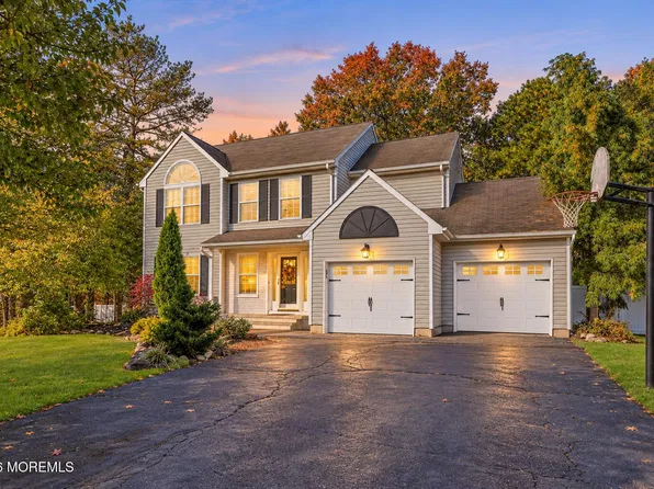 4 Durell Drive, Jackson, NJ 08527