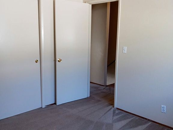 4th image of 925 Vermont St APT 4