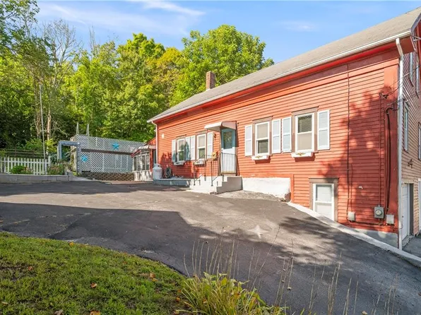54 Grove St, Pascoag, RI 02859