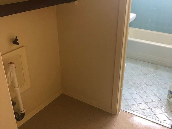 3rd image of 5860 E Yandell Dr