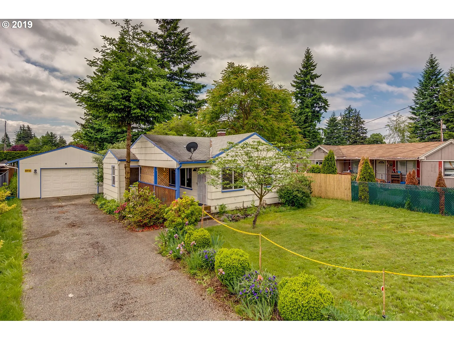 17920 SE Pine St photo 1