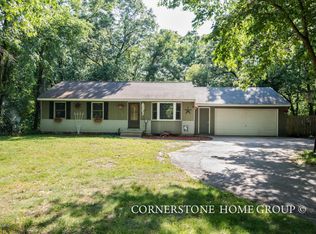 1952 Rupert St NE, Grand Rapids, MI 49525