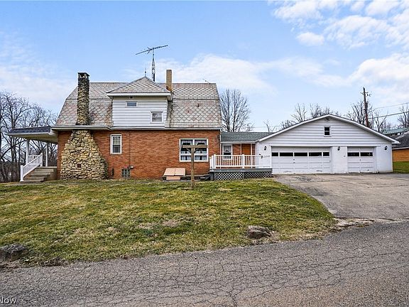 3rd image of 61 City View Dr