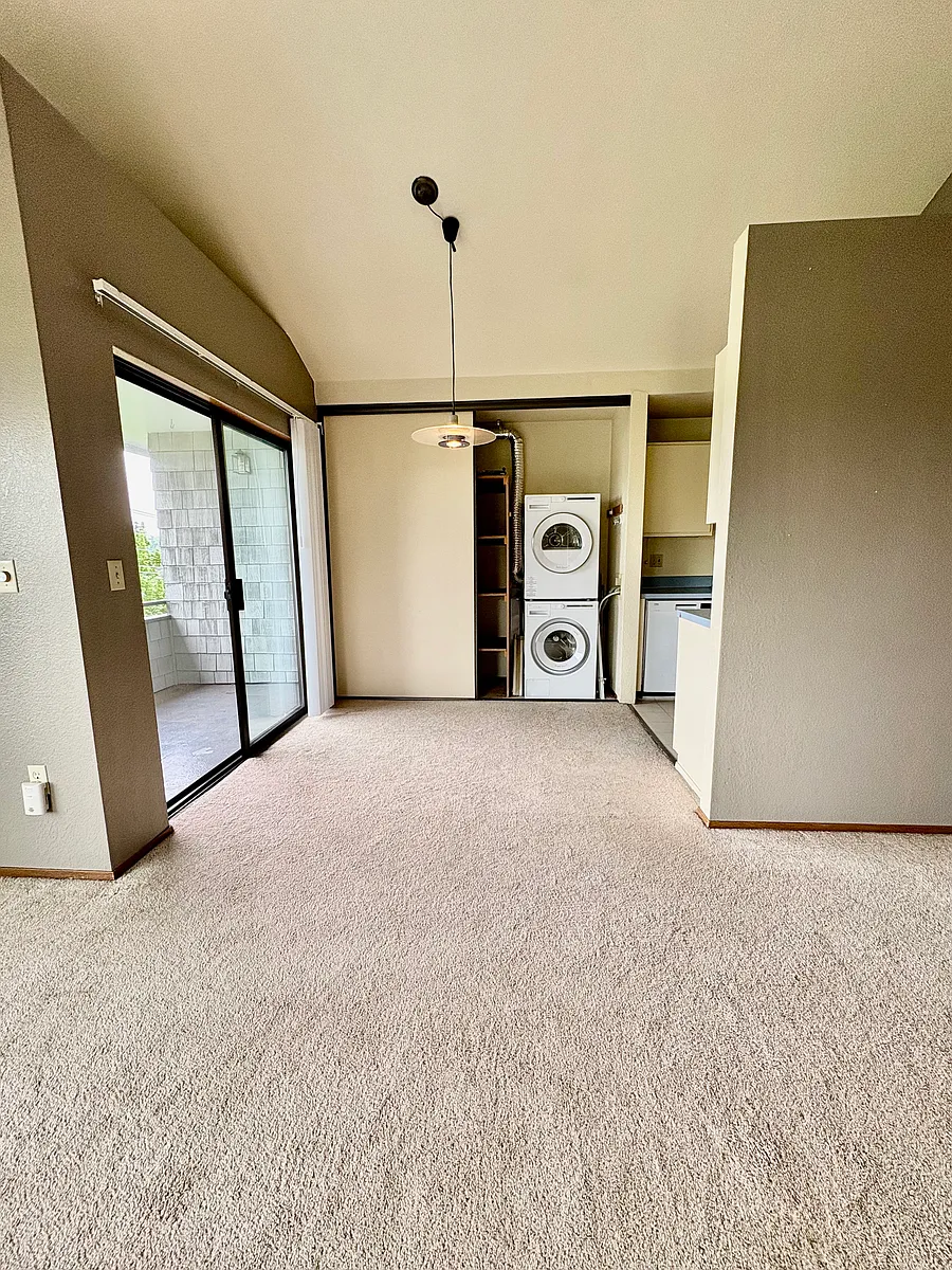 Building Photo - 420 N 39th St #401