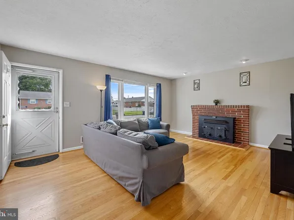 702 Flintlock Dr, Bel Air, MD 21015